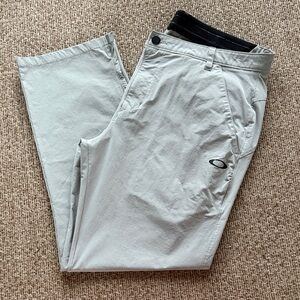 Oakley Men's Light Gray Performance Chinos with Black Trim